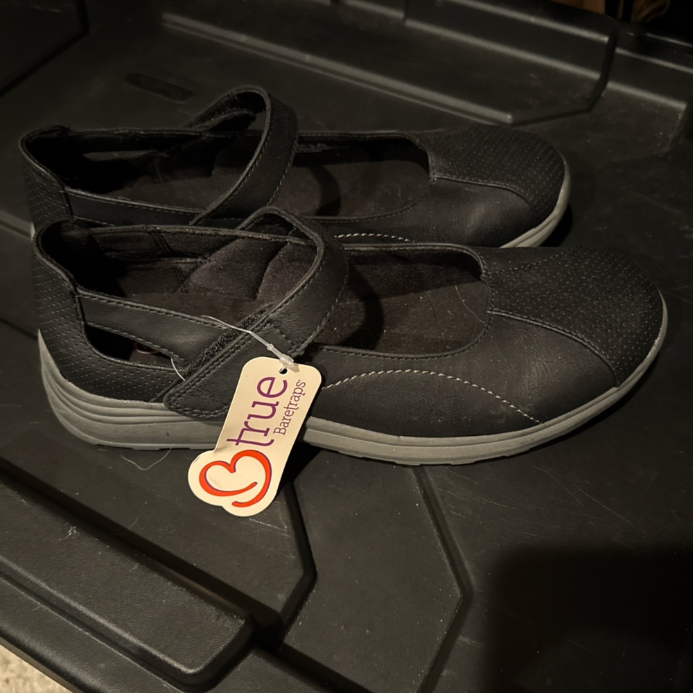 JCPenney Black Flats with Gray Soles